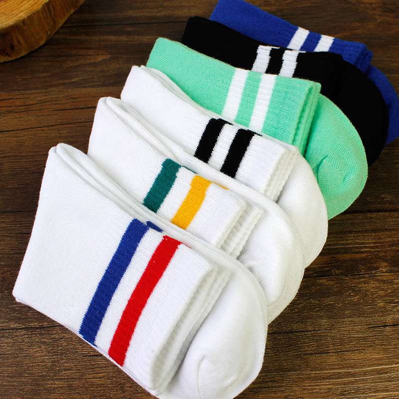Parallel Bars Classic Stripes Couple Socks Wholesale College Style Tube Socks Retro Casual Socks for Men and Women