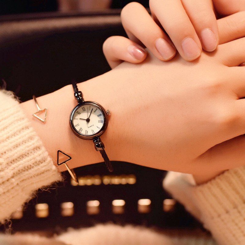 ZZ Bracelet Watch for Girls Student Minimalist Small Thin Strap Ins Retro Easy Matching Small Fresh Opening