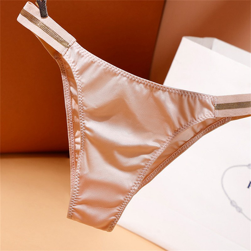 European and American Sexy Seamless Underwear Women's Pure Desire Mid-Waist Ice Silk Bikini Hip Lifting Triangle Underwear No Feeling Comfortable Cotton Crotch - Image 2