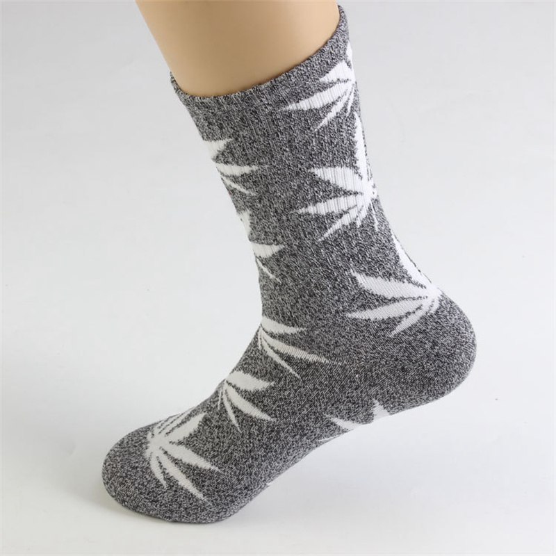 INS Internet Celebrity Mid-Calf Leaf Socks Men and Women Street Sports Skateboard Maple Leaf-Shaped Socks Cotton Stockings Female Trendy Socks Manufacturer - Image 4