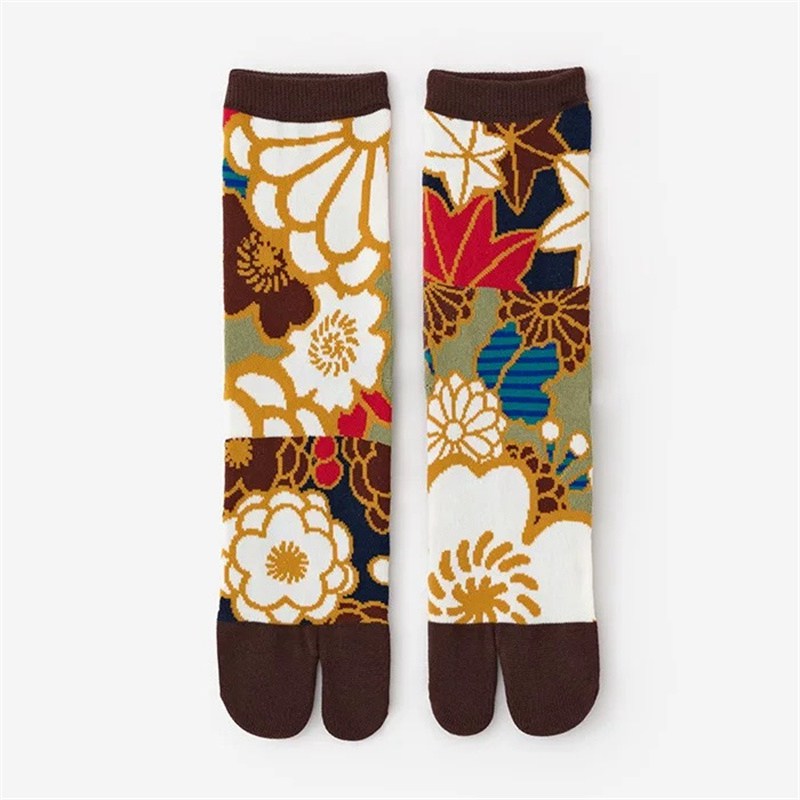 Japanese Multi-Color Jacquard Carrot Chestnut Flower Artistic Cute Two-Toe Socks Mid-Calf Tabi Toe Socks Trendy Socks - Image 37