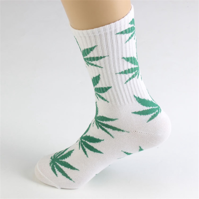 INS Internet Celebrity Mid-Calf Leaf Socks Men and Women Street Sports Skateboard Maple Leaf-Shaped Socks Cotton Stockings Female Trendy Socks Manufacturer - Image 15