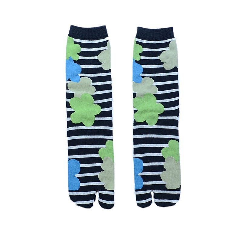 Japanese Multi-Color Jacquard Carrot Chestnut Flower Artistic Cute Two-Toe Socks Mid-Calf Tabi Toe Socks Trendy Socks - Image 19