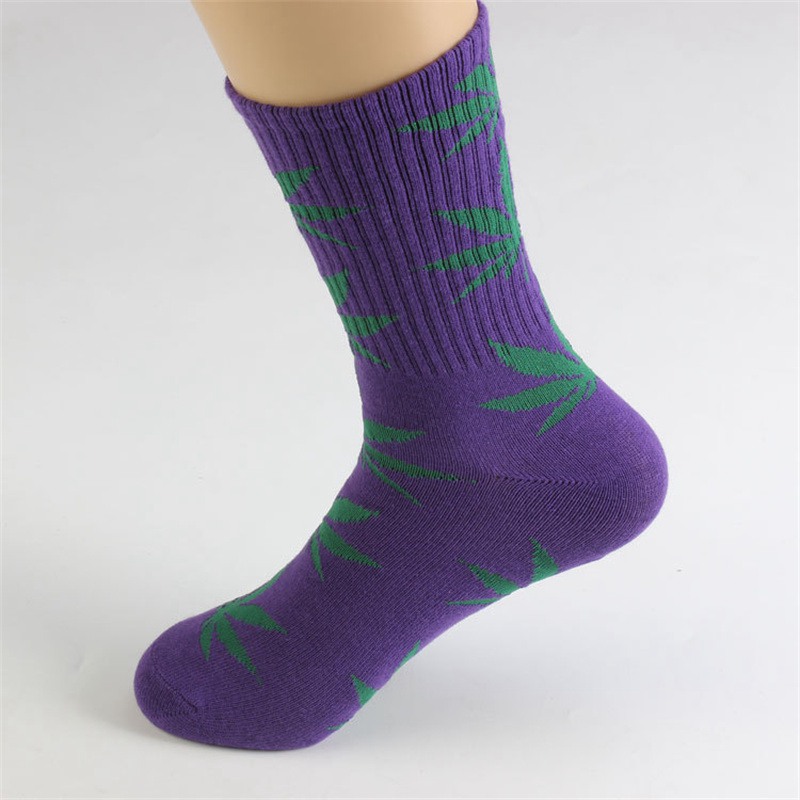 INS Internet Celebrity Mid-Calf Leaf Socks Men and Women Street Sports Skateboard Maple Leaf-Shaped Socks Cotton Stockings Female Trendy Socks Manufacturer - Image 26