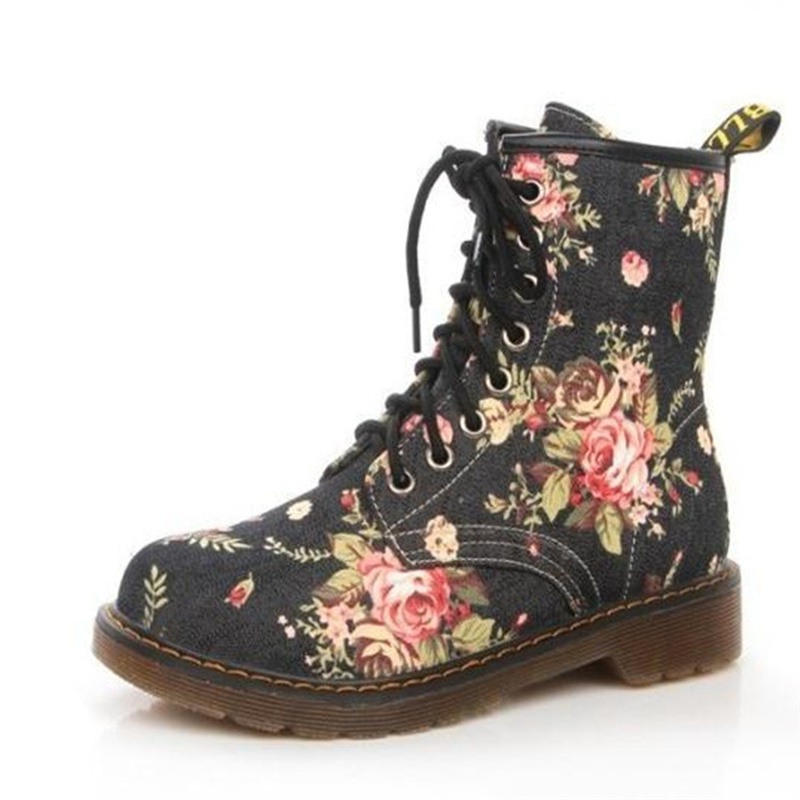 New Western Cowboy Style European and American Handsome Vintage Small Floral Flat Heel Short Boots High Top Martin Boots Manufacturers Cross-Border - Image 4