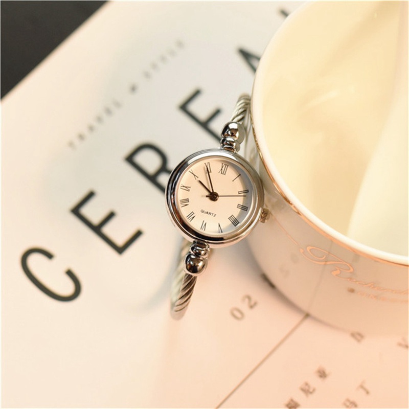 ZZ Bracelet Watch for Girls Student Minimalist Small Thin Strap Ins Retro Easy Matching Small Fresh Opening - Image 7